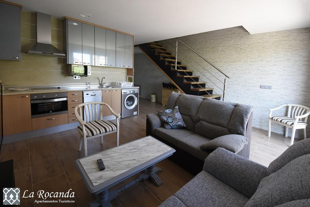 Apartamentos La Rocanda Coca Extérieur photo