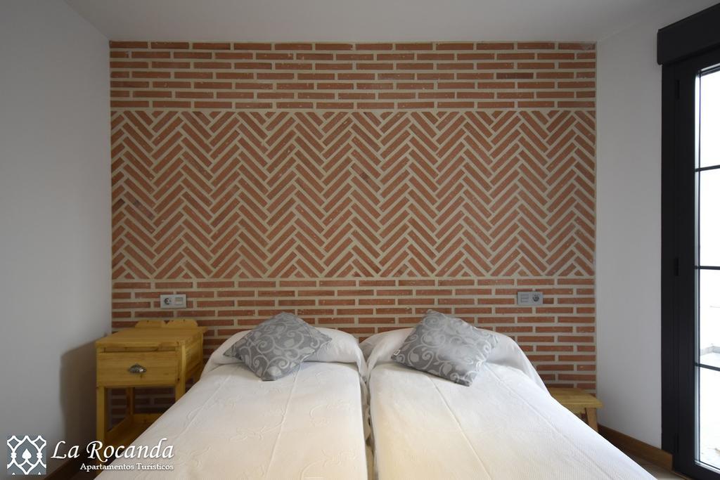 Apartamentos La Rocanda Coca Extérieur photo