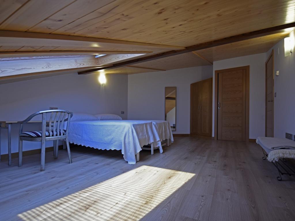Apartamentos La Rocanda Coca Extérieur photo